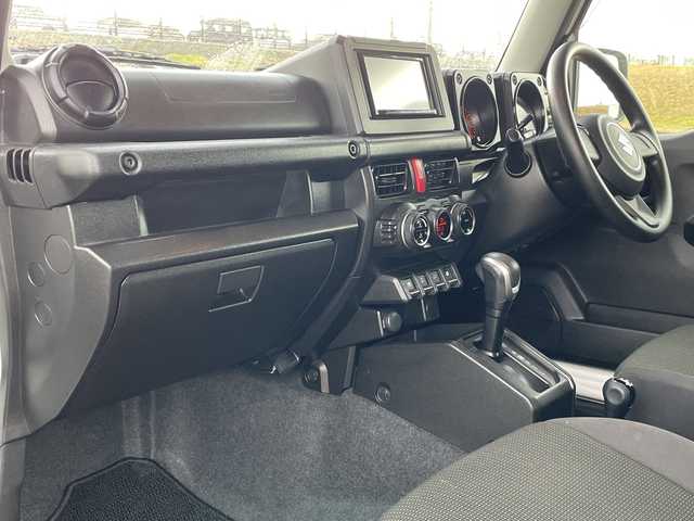 スズキ ジムニー XL 新潟県 2021(令3)年 2.7万km スペリアホワイト 4WD/社外SDナビ(MDV-D407BT)/CD/DVD/BT/ワンセグテレビ/ETC/ドライブレコーダー/衝突被害軽減ブレーキ/レーンキープアシスト/シートヒーター/スマートキー/プッシュスタート/オートライト/オートハイビーム/フォグランプ