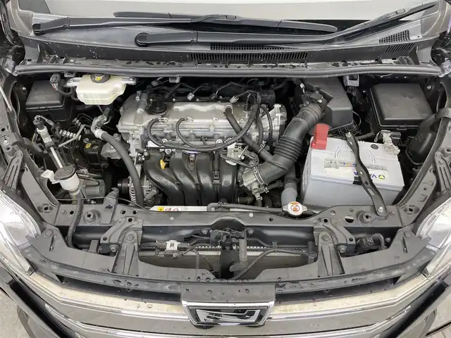 トヨタ ノア Si ダブルバイビーⅡ 滋賀県 2019(令1)年 6.4万km ブラック 禁煙車/純正10型ナビ/CD.DVD.Bluetooth.フルセグ/バックカメラ/12.1型フリップダウンモニター/トヨタセーフティセンス/・プリクラッシュセーフティ/・レーンディパーチャーアラート/・オートマチックハイビーム/クルーズコントロール/LEDヘッドライト/オートライト/ハーフレザーシート/両側パワースライドドア/ビルトインETC2.0/純正前方ドライブレコーダー/テレビキャンセラー/アイドリングストップ/クリアランスソナー