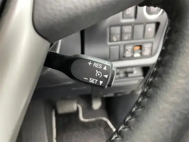 トヨタ ノア Si ダブルバイビーⅡ 滋賀県 2019(令1)年 6.4万km ブラック 禁煙車/純正10型ナビ/CD.DVD.Bluetooth.フルセグ/バックカメラ/12.1型フリップダウンモニター/トヨタセーフティセンス/・プリクラッシュセーフティ/・レーンディパーチャーアラート/・オートマチックハイビーム/クルーズコントロール/LEDヘッドライト/オートライト/ハーフレザーシート/両側パワースライドドア/ビルトインETC2.0/純正前方ドライブレコーダー/テレビキャンセラー/アイドリングストップ/クリアランスソナー