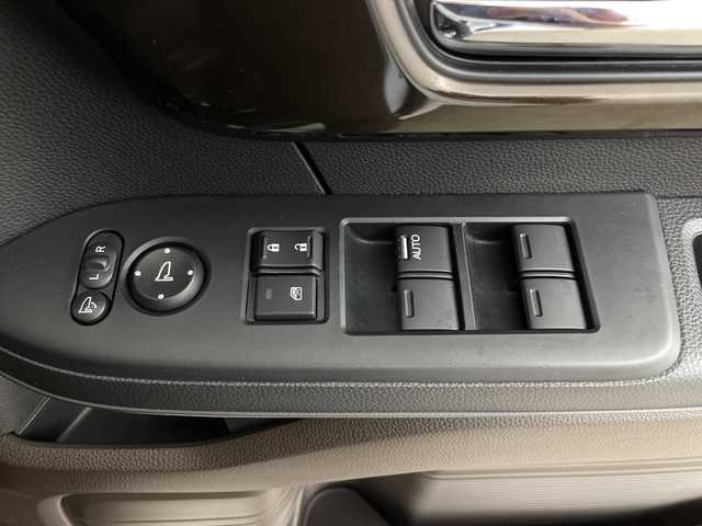 ホンダ Ｎ ＢＯＸ L コーディネートスタイル 鹿児島県 2022(令4)年 1.6万km パールⅡ ワンオーナー/社外ナビ/（CD/DVD/BT/フルセグTV）/両側パワースライドドア/レーダークルーズコントロール/ホンダセンシング/シートヒーター/電動パーキングブレーキ/オートホールド/オートライト/ドライブレコーダー/リアサンシェード/純正フロアマット