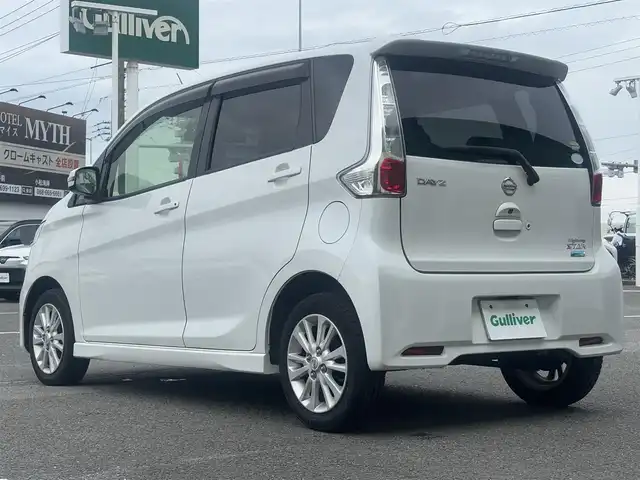 日産 デイズ HWS X Vセレ +SeftyⅡ 徳島県 2015(平27)年 8.7万km ホワイトパール ケンウッド７インチナビ【MDV-L402】/衝突被害軽減システム/横滑り防止装置/純正14インチアルミホイール/純正フロアマット/バックカメラ/ドライブレコーダー/スマートキー/プッシュスタート/ドアバイザー