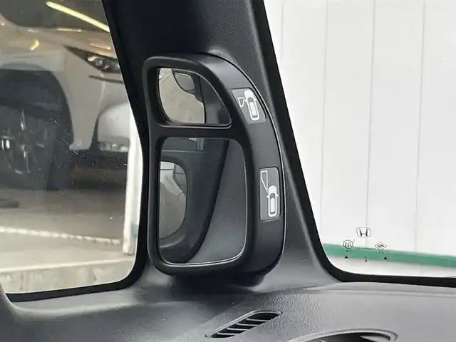 ホンダ Ｎ ＢＯＸ 2トーン G ターボ Lパッケージ 山梨県 2014(平26)年 9万km チェリーシェルピンクメタリック 社外メモリナビ(NR-MZ40)/CD/DVD/フルセグTV/ETC/両側電動スライドドア/クルーズコントロール/パドルシフト/サイドバイザー/スマートキー/スペアキー1本/保証書