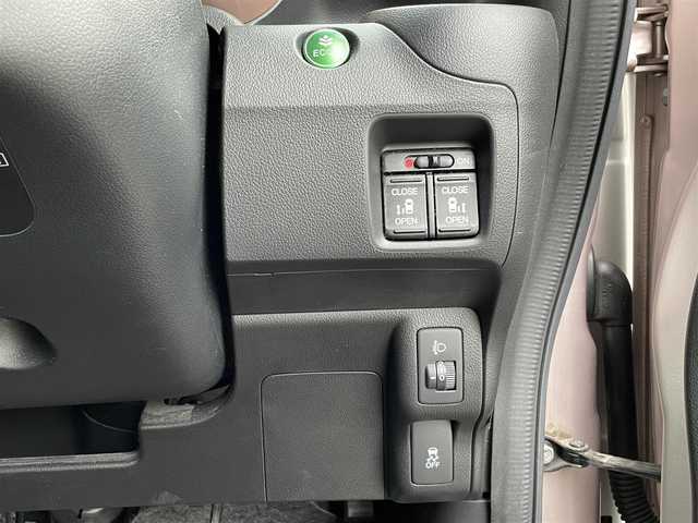 ホンダ Ｎ ＢＯＸ 2トーン G ターボ Lパッケージ 山梨県 2014(平26)年 9万km チェリーシェルピンクメタリック 社外メモリナビ(NR-MZ40)/CD/DVD/フルセグTV/ETC/両側電動スライドドア/クルーズコントロール/パドルシフト/サイドバイザー/スマートキー/スペアキー1本/保証書