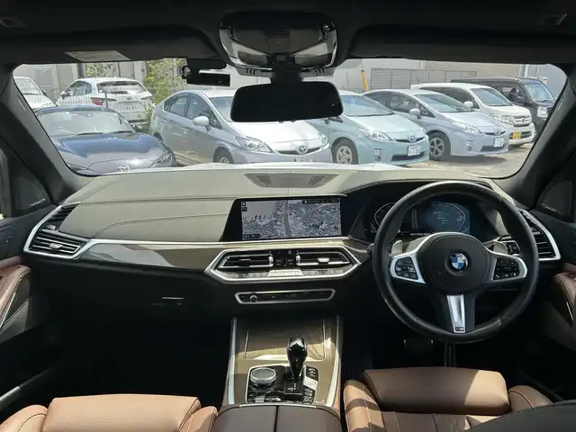 ＢＭＷ ＢＭＷ Ｘ５ xDrive 40d Mスポーツ 宮城県 2023(令5)年 1.1万km ミネラルホワイト ワンオーナー/純正メーカーナビ（FM:AM:TV:BT：USBポート）//バーチャルコックピット//ドラレコ前後//スマートキー//サンルーフ//オートクルーズコントロール//ＨＤＣ//360°ビュー//3Dビュー//ETC//純正オーディオｈａｒｍａｎ　ｋａｒｄｏｎ//純正メモリナビ（ＦＭ，ＡＭ，ＢＴ）//フルセグテレビ//アダプティブエアサス//アイドリングストップ//プッシュスタート//全席ヒートシート　パワーシート//D/Nエアーシート//インテリジェントセーフティ//温度調整機能付きドリンクホルダー//USBポート//横滑り防止機能//D/Nマッサージシート//パーキングアシスト//スマホ充電トレイ