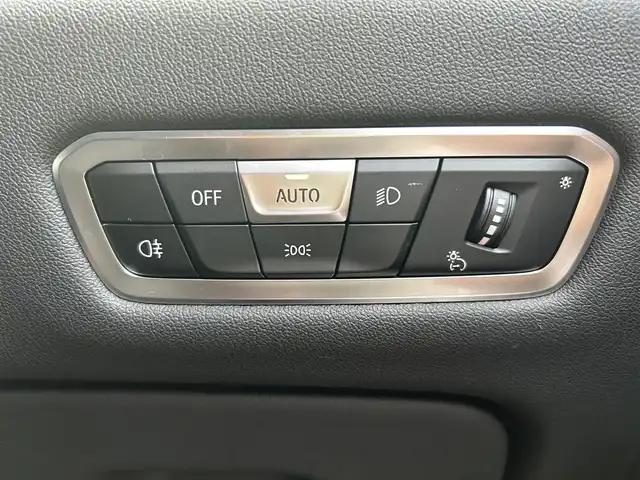 ＢＭＷ ＢＭＷ Ｘ５ xDrive 40d Mスポーツ 宮城県 2023(令5)年 1.1万km ミネラルホワイト ワンオーナー/純正メーカーナビ（FM:AM:TV:BT：USBポート）//バーチャルコックピット//ドラレコ前後//スマートキー//サンルーフ//オートクルーズコントロール//ＨＤＣ//360°ビュー//3Dビュー//ETC//純正オーディオｈａｒｍａｎ　ｋａｒｄｏｎ//純正メモリナビ（ＦＭ，ＡＭ，ＢＴ）//フルセグテレビ//アダプティブエアサス//アイドリングストップ//プッシュスタート//全席ヒートシート　パワーシート//D/Nエアーシート//インテリジェントセーフティ//温度調整機能付きドリンクホルダー//USBポート//横滑り防止機能//D/Nマッサージシート//パーキングアシスト//スマホ充電トレイ