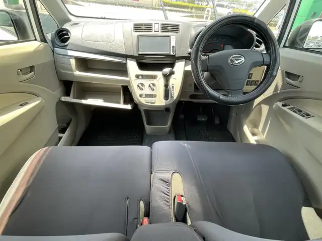 ダイハツ ムーヴ L SA 群馬県 2013(平25)年 6.3万km ホワイト 純正SDナビ（Bluetooth、CD、DVD、ワンセグTV）/ABS/横滑り防止装置/Wエアバッグ/衝突被害軽減システム/取扱説明書/社外アルミスタッドレスタイヤ積み込み/社外アルミサマータイヤ積み込み
