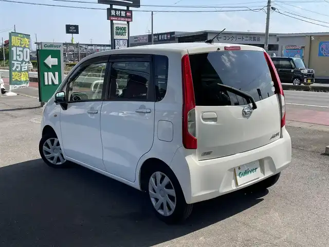 ダイハツ ムーヴ L SA 群馬県 2013(平25)年 6.3万km ホワイト 純正SDナビ（Bluetooth、CD、DVD、ワンセグTV）/ABS/横滑り防止装置/Wエアバッグ/衝突被害軽減システム/取扱説明書/社外アルミスタッドレスタイヤ積み込み/社外アルミサマータイヤ積み込み