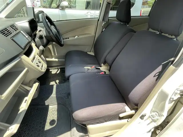 ダイハツ ムーヴ L SA 群馬県 2013(平25)年 6.3万km ホワイト 純正SDナビ（Bluetooth、CD、DVD、ワンセグTV）/ABS/横滑り防止装置/Wエアバッグ/衝突被害軽減システム/取扱説明書/社外アルミスタッドレスタイヤ積み込み/社外アルミサマータイヤ積み込み