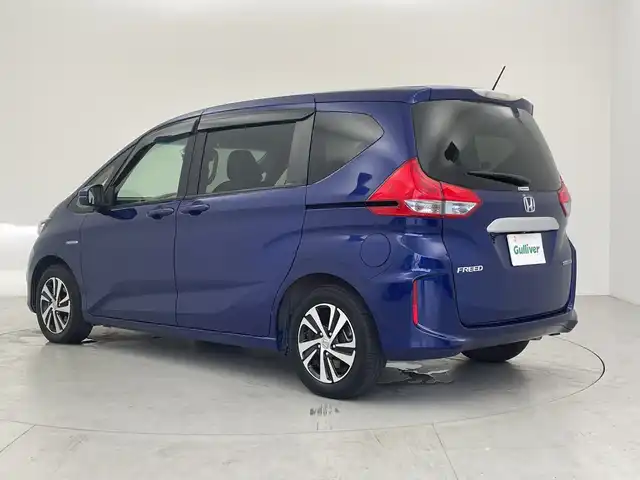 ホンダ フリード ハイブリット G 愛知県 2018(平30)年 4.9万km コバルトブルーパール 純正ナビ/・Bluetooth/・CD/DVD/・フルセグテレビ/バックカメラ/両側パワースライドドア/衝突軽減ブレーキ/レーンキープアシスト/オートマチックハイビーム/ハーフレザーシート/レーダークルーズコントロール/純正15インチアルミホイール/LEDヘッドライト