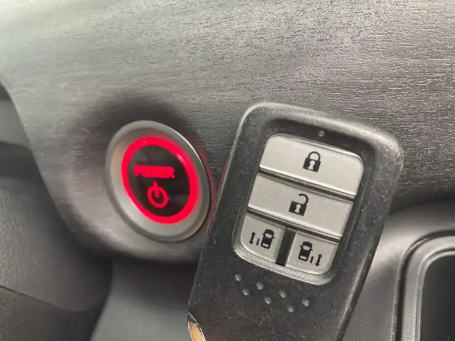ホンダ フリード ハイブリット G 愛知県 2018(平30)年 4.9万km コバルトブルーパール 純正ナビ/・Bluetooth/・CD/DVD/・フルセグテレビ/バックカメラ/両側パワースライドドア/衝突軽減ブレーキ/レーンキープアシスト/オートマチックハイビーム/ハーフレザーシート/レーダークルーズコントロール/純正15インチアルミホイール/LEDヘッドライト