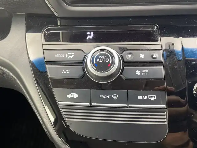 ホンダ フリード ハイブリット G 愛知県 2018(平30)年 4.9万km コバルトブルーパール 純正ナビ/・Bluetooth/・CD/DVD/・フルセグテレビ/バックカメラ/両側パワースライドドア/衝突軽減ブレーキ/レーンキープアシスト/オートマチックハイビーム/ハーフレザーシート/レーダークルーズコントロール/純正15インチアルミホイール/LEDヘッドライト