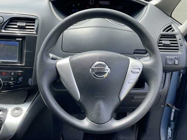 日産 セレナ 20X 岩手県 2013(平25)年 16.3万km スカッシュブルー バックカメラ/ETC/片側パワースライドドア/クルーズコントロール/衝突被害軽減ブレーキ/横滑り防止装置/オートライト/ヘッドライト/フォグランプ/スマートキー/プッシュスタート/電動格納ミラー/純正フロアマット/ドアバイザー/取扱説明書