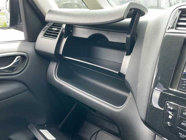 日産 セレナ 20X 岩手県 2013(平25)年 16.3万km スカッシュブルー バックカメラ/ETC/片側パワースライドドア/クルーズコントロール/衝突被害軽減ブレーキ/横滑り防止装置/オートライト/ヘッドライト/フォグランプ/スマートキー/プッシュスタート/電動格納ミラー/純正フロアマット/ドアバイザー/取扱説明書