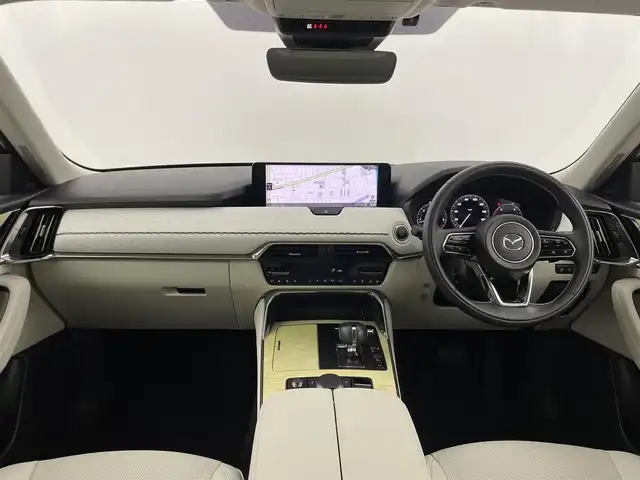 マツダ ＣＸ－６０ XD HV プレミアムモダン 群馬県 2022(令4)年 0.4万km ソウルレッドプレミアムメタリック パノラマサンルーフ /純正12.3インチメーカーナビ/・Bluetooth/USB/HDMI/フルセグTV/・Apple Car Play/Andoroid Auto/360°ビューモニター/BOSEサウンドシステム/白本革シート/パワーシート /シートヒーター/シートベンチレーション/ステアリングヒーター/マツダレーダークルーズコントロール（全車速追従機能付）/スマートブレーキサポート/ハンズフリー機能付パワーリフトゲート/ヘッドアップディスプレイ/ブラインドスポットモニター/LEDヘッドライト/オートライト /オートマチックハイビーム/トノカバー/スマートキー/プッシュスタート