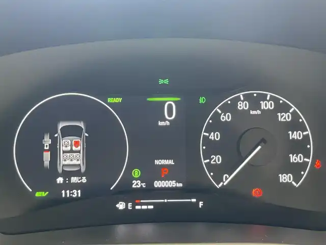 ホンダ ヴェゼル ハイブリッド e:HEV Z 愛知県 2025(令7)年 0.1千km プラチナホワイトパール 登録済未使用車　純正９型DA　BSM　追従クルコン　黒ハーフレザー　フルセグ　ETC２．０　ホンダセンシング　バックカメラ　パドルシフト　シートヒーター　ステアリングヒーター　ワイヤレス充電　禁煙車　コーナーセンサー　USB　LEDライト　フォグ　プッシュスタート　スマートキー