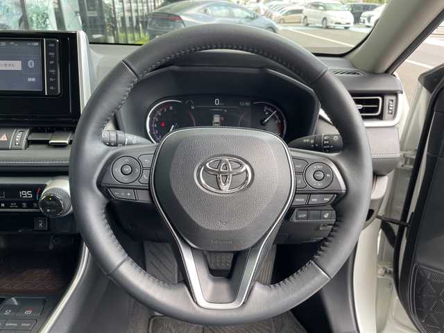 トヨタ ＲＡＶ４ G 愛知県 2020(令2)年 5.7万km ホワイトパールクリスタルシャイン モデリスタエアロ/純正ナビ/レーダークルーズコントロール/シートヒーター/バックカメラ/電動リアゲート/パワーシート/コーナーセンサー/純正アルミホイール/ブラインドスポットモニター/ルーフレール/LEDヘッドライト/ステアリングヒーター/オートマチックハイビーム/ドライブレコーダー/ETC/衝突軽減システム/フルセグ/CD DVD/Bluetooth/ステアリングスイッチ/スマートキー/プッシュスタート