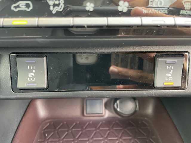 トヨタ ＲＡＶ４ G 愛知県 2020(令2)年 5.7万km ホワイトパールクリスタルシャイン モデリスタエアロ/純正ナビ/レーダークルーズコントロール/シートヒーター/バックカメラ/電動リアゲート/パワーシート/コーナーセンサー/純正アルミホイール/ブラインドスポットモニター/ルーフレール/LEDヘッドライト/ステアリングヒーター/オートマチックハイビーム/ドライブレコーダー/ETC/衝突軽減システム/フルセグ/CD DVD/Bluetooth/ステアリングスイッチ/スマートキー/プッシュスタート