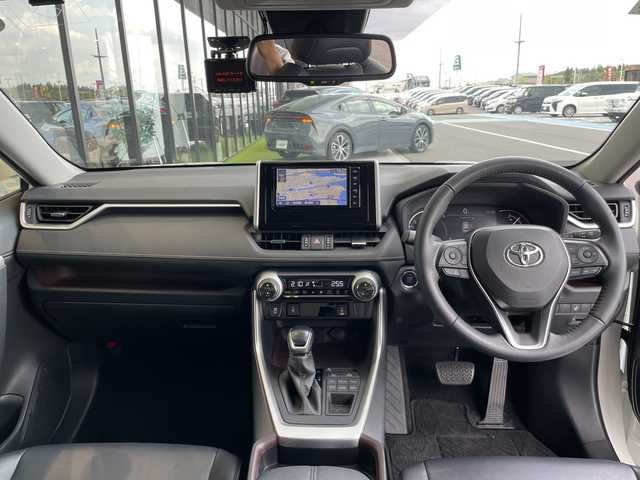 トヨタ ＲＡＶ４ G 愛知県 2020(令2)年 5.7万km ホワイトパールクリスタルシャイン モデリスタエアロ/純正ナビ/レーダークルーズコントロール/シートヒーター/バックカメラ/電動リアゲート/パワーシート/コーナーセンサー/純正アルミホイール/ブラインドスポットモニター/ルーフレール/LEDヘッドライト/ステアリングヒーター/オートマチックハイビーム/ドライブレコーダー/ETC/衝突軽減システム/フルセグ/CD DVD/Bluetooth/ステアリングスイッチ/スマートキー/プッシュスタート