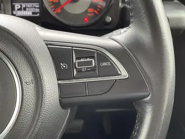 スズキ ジムニー シエラ JC 栃木県 2021(令3)年 6.2万km ブルーイッシュブラックパール3 【4WD】/Stradaナビ(フルセグTV/DVD/CD/Bluetooth)/バックカメラ/ドアバイザー/フロアマット/クルーズコントロール/LEDヘッドランプ/オートライト/オートハイビーム/フロントフォグランプ