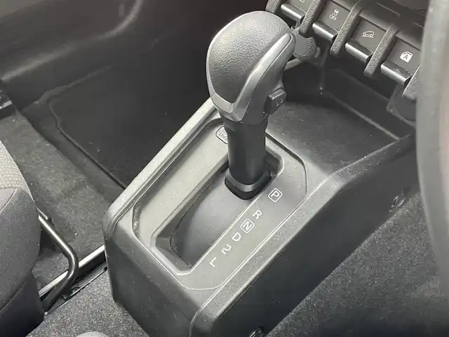 スズキ ジムニー シエラ JC 栃木県 2021(令3)年 6.2万km ブルーイッシュブラックパール3 【4WD】/Stradaナビ(フルセグTV/DVD/CD/Bluetooth)/バックカメラ/ドアバイザー/フロアマット/クルーズコントロール/LEDヘッドランプ/オートライト/オートハイビーム/フロントフォグランプ