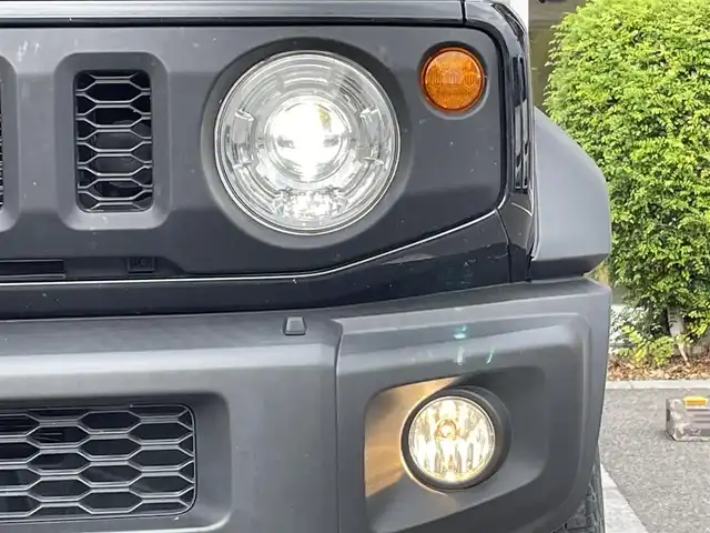スズキ ジムニー シエラ JC 栃木県 2021(令3)年 6.2万km ブルーイッシュブラックパール3 【4WD】/Stradaナビ(フルセグTV/DVD/CD/Bluetooth)/バックカメラ/ドアバイザー/フロアマット/クルーズコントロール/LEDヘッドランプ/オートライト/オートハイビーム/フロントフォグランプ
