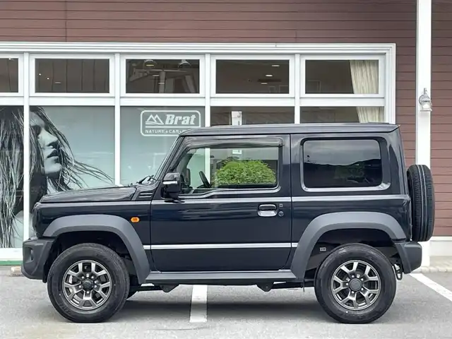 スズキ ジムニー シエラ JC 栃木県 2021(令3)年 6.2万km ブルーイッシュブラックパール3 【4WD】/Stradaナビ(フルセグTV/DVD/CD/Bluetooth)/バックカメラ/ドアバイザー/フロアマット/クルーズコントロール/LEDヘッドランプ/オートライト/オートハイビーム/フロントフォグランプ