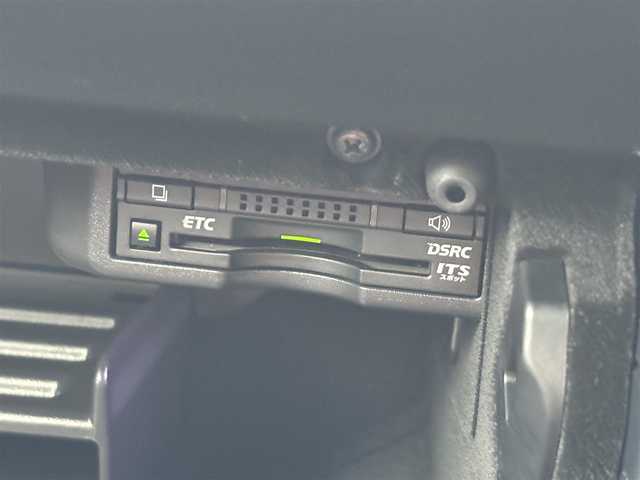 レクサス ＩＳ 300h Fスポーツ 滋賀県 2015(平27)年 4.4万km ホワイトノーヴァガラスフレーク 純正ナビ/【Bluetooth/CD/DVD/フルセグTV】/バックカメラ/ETC/前後ドラレコ/赤レザーシート/パワーシート/シートヒーター/ベンチレーション/衝突軽減システム/クルーズコントロール/LEDヘッドライト/クリアランスソナー