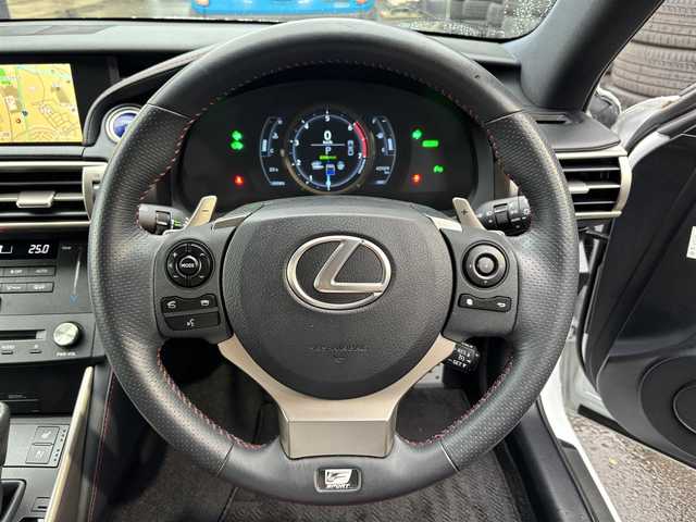 レクサス ＩＳ 300h Fスポーツ 滋賀県 2015(平27)年 4.4万km ホワイトノーヴァガラスフレーク 純正ナビ/【Bluetooth/CD/DVD/フルセグTV】/バックカメラ/ETC/前後ドラレコ/赤レザーシート/パワーシート/シートヒーター/ベンチレーション/衝突軽減システム/クルーズコントロール/LEDヘッドライト/クリアランスソナー