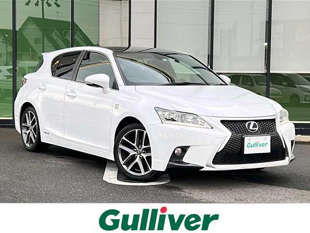 レクサス ＣＴ 岐阜県 2014(平26)年 6.7万km ブラック/ホワイトノーヴァガラスフレーク 登録時走行距離66713km/純正メモリーナビ/バックカメラ/ワンセグＴＶ/サンルーフ/シートヒーター/パワーシート/純正フロアマット/純正アルミホイール/ドライブレコーダー/ＵＳＢ/ＥＴＣ/AUX/Ｂｌｕｅ　ｔｏｏｔｈ/オートライト/LEDヘッドライト/プッシュスタート/スマートキー/スペアキー/ABS/横滑り防止装置/エアバッグ/カーテンエアバッグ