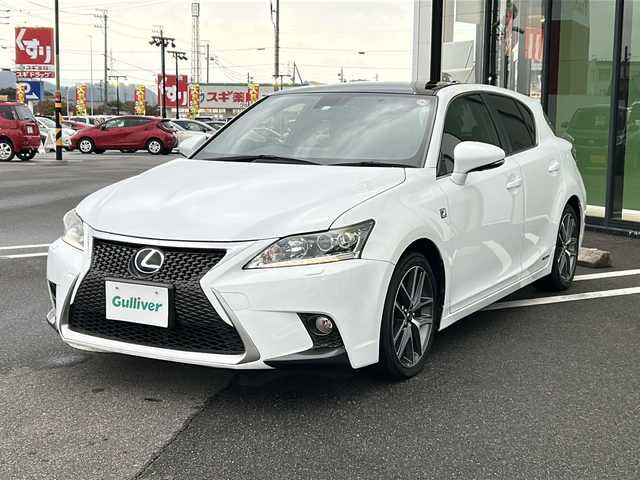レクサス ＣＴ 200h Fスポーツ 岐阜県 2014(平26)年 6.7万km ブラック/ホワイトノーヴァガラスフレーク 登録時走行距離66713km/純正メモリーナビ/バックカメラ/ワンセグＴＶ/サンルーフ/シートヒーター/パワーシート/純正フロアマット/純正アルミホイール/ドライブレコーダー/ＵＳＢ/ＥＴＣ/AUX/Ｂｌｕｅ　ｔｏｏｔｈ/オートライト/LEDヘッドライト/プッシュスタート/スマートキー/スペアキー/ABS/横滑り防止装置/エアバッグ/カーテンエアバッグ