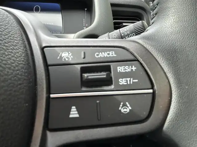 ホンダ フリード ハイブリット e:HEV クロスター 千葉県 2024(令6)年 1.6万km トワイライトミストブラックパール 福祉車両　リアスロープ車/純正9インチナビ/AM/FM/BT/フルセグ/Apple CarPlay/Android Auto/バックカメラ/両側パワースライドドア/衝突軽減システム/クリアランスソナー/アクティブクルーズコントロール/ブラインドスポットインフォメーション/踏み間違い衝突軽減システム/車線逸脱防止機能/ルーフレール/オートリトラミラー/オートブレーキホールド/電子サイドブレーキ/前席シートヒーター/リアクーラー/LEDヘッドライト/LEDフォグランプ/ETC