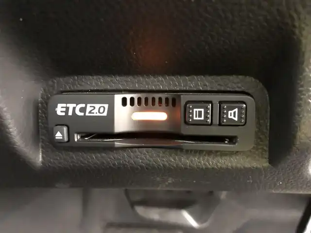 ホンダ ヴェゼル ハイブリッド e:HEV Z 愛知県 2024(令6)年 1.8万km クリスタルブラックパール ワンオーナー/ホンダセンシング/純正9 インチナビ/（Bluetooth/フルセグTV/USB入力/AM/FM）/バックカメラ/置くだけ充電/BSM/ETC2.0/ドライブレコーダー/ハーフレザー/シートヒーター/ステアリングヒーター/電動リアゲード/パドルシフト/純正18インチAW/社外フロアマット/プッシュスタート/スマートキー/LEDライト/