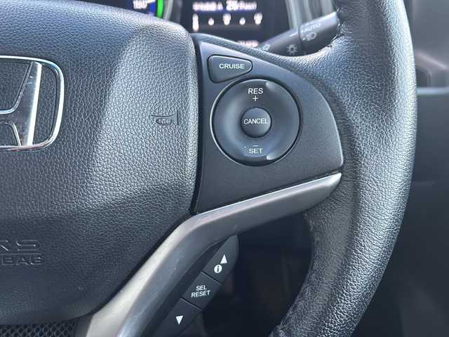 ホンダ フィット ハイブリット Lパッケージ 鳥取県 2014(平26)年 9.2万km アラバスターシルバーメタリック Ｈｏｎｄａインターナビ＋リンクアップフリー＋ETC車載器/Ｌパッケージ/ＬＥＤヘッドライト/コンフォートビューパッケージ/フルオートエアコンディショナー/アームレストコンソール/プライムスムースインテリア/あんしんパッケージ/電動格納ミラー＋プライバシーガラス/AM/FM/CD/DVD/バックカメラ/ドアバイザー/プッシュスタート/ETC/ドライブレコーダー(前後)