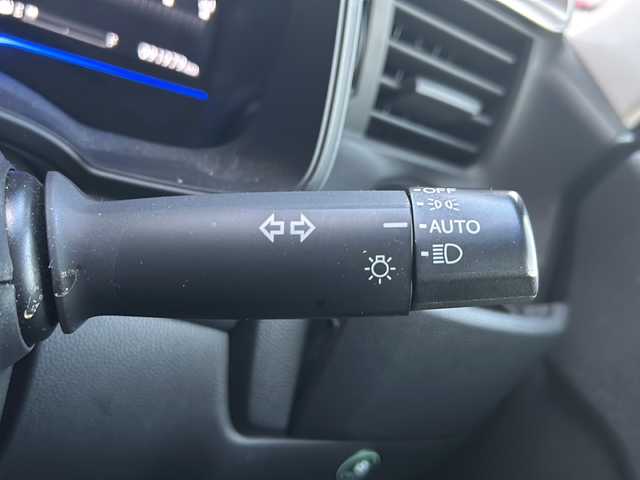 ホンダ フィット ハイブリット Lパッケージ 鳥取県 2014(平26)年 9.2万km アラバスターシルバーメタリック Ｈｏｎｄａインターナビ＋リンクアップフリー＋ETC車載器/Ｌパッケージ/ＬＥＤヘッドライト/コンフォートビューパッケージ/フルオートエアコンディショナー/アームレストコンソール/プライムスムースインテリア/あんしんパッケージ/電動格納ミラー＋プライバシーガラス/AM/FM/CD/DVD/バックカメラ/ドアバイザー/プッシュスタート/ETC/ドライブレコーダー(前後)