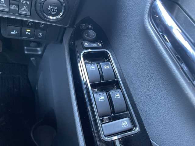 ダイハツ タント カスタム RS スタイルセレクション 道東・釧路十勝 2022(令4)年 4.8万km ブラックマイカメタリック 4WD/運転席ロングスライド/両側パワースライドドア/衝突回避支援ブレーキ/車両安定制御システム/夜間歩行者検知機能/車線逸脱抑制制御機能/車線逸脱警報機能/路側逸脱警報機能/ふらつき警報/レーンキープアシスト/トラクションコントロールシステム/コーナーセンサー/全車速追従機能付きアダプティブ追従型クルーズコントロール/テレビキャンセラー/シートヒーター/パワーモード/ドライブレコーダー/エンジンスターター/ETC