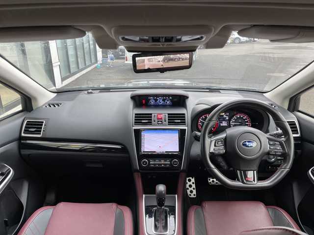 スバル レヴォーグ 1．6STIスポーツアイサイト 道央・札幌 2018(平30)年 7万km ダークグレーメタリック ４WD/純正メモリーナビ/AM/FM/BT/SD/CD/DVD/フルセグ/アイサイト/衝突被害軽減ブレーキ/横滑り防止装置/レーダークルーズコントロール/レーンキープアシスト/クリアランスソナー/ブラインドスポットモニター/バックカメラ/サイドカメラ/フロントカメラ/ビルトインETC/アイドリングストップ/前席パワーシート/D席メモリーシート/前席シートヒーター/レザーシート/革巻きステアリング/ステアリングリモコン/パドルシフト/ガラスルーフ/オートブレーキホールド/デジタルインナーミラー/MTモード付AT/プッシュスタート/スマートキー/LEDヘッドライト/オートライト/フォグランプ/電動格納ミラー/ヒーテッドドアミラー/ウィンカーミラー/純正フロアマット/ドアバイザー/スペアキー