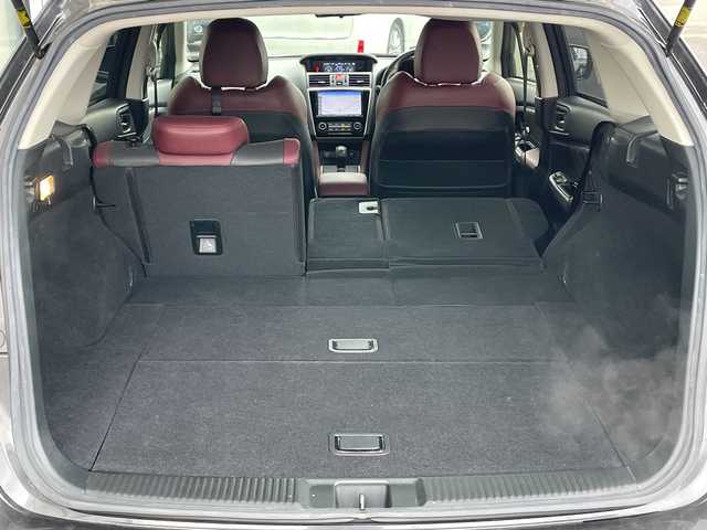 スバル レヴォーグ 1．6STIスポーツアイサイト 道央・札幌 2018(平30)年 7万km ダークグレーメタリック ４WD/純正メモリーナビ/AM/FM/BT/SD/CD/DVD/フルセグ/アイサイト/衝突被害軽減ブレーキ/横滑り防止装置/レーダークルーズコントロール/レーンキープアシスト/クリアランスソナー/ブラインドスポットモニター/バックカメラ/サイドカメラ/フロントカメラ/ビルトインETC/アイドリングストップ/前席パワーシート/D席メモリーシート/前席シートヒーター/レザーシート/革巻きステアリング/ステアリングリモコン/パドルシフト/ガラスルーフ/オートブレーキホールド/デジタルインナーミラー/MTモード付AT/プッシュスタート/スマートキー/LEDヘッドライト/オートライト/フォグランプ/電動格納ミラー/ヒーテッドドアミラー/ウィンカーミラー/純正フロアマット/ドアバイザー/スペアキー