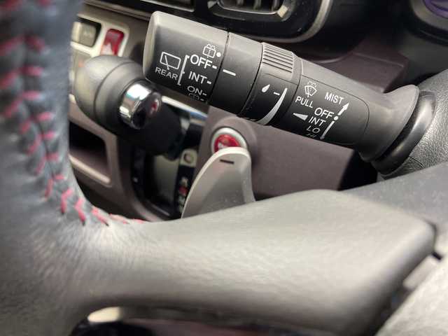 ホンダ Ｎ ＯＮＥ プレミアム ツアラー SSパッケージ 群馬県 2015(平27)年 3.8万km ミラノレッド 純正ナビ　バックカメラ　ＥＴＣ　シートヒーター　クルーズコントロール　パドルシフト　純正アルミホイール　ＬＥＤヘッドライト　オートライト　衝突被害軽減ブレーキ　スマートキー　革巻きステアリング　禁煙車