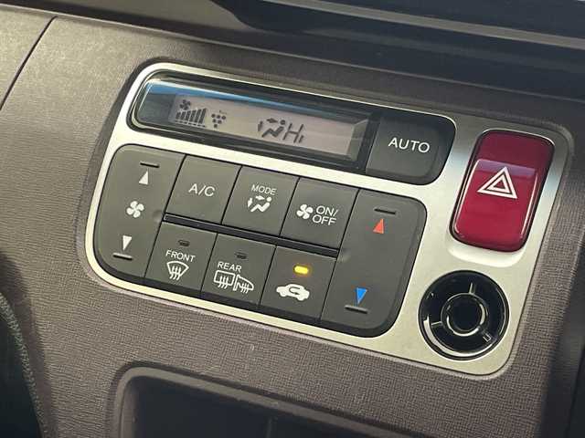 ホンダ Ｎ ＯＮＥ プレミアム ツアラー SSパッケージ 群馬県 2015(平27)年 3.8万km ミラノレッド 純正ナビ　バックカメラ　ＥＴＣ　シートヒーター　クルーズコントロール　パドルシフト　純正アルミホイール　ＬＥＤヘッドライト　オートライト　衝突被害軽減ブレーキ　スマートキー　革巻きステアリング　禁煙車