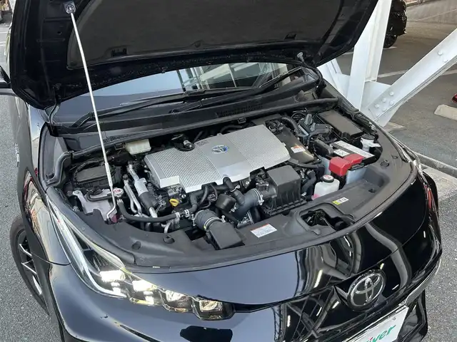 トヨタ プリウス ＰＨＶ S GRスポーツ 静岡県 2021(令3)年 2万km アティチュードブラックマイカ TRDエアロ/トヨタセーフティーセンス/・プリクラッシュセーフティ/・レーントレーシングアシスト/・アダプティブハイビームシステム〈AHS〉/・オートマチックハイビーム〈AHB〉/・レーダークルーズコントロール/純正8インチディスプレイオーディオ/FM/AM/Bluetooth/USB/フルセグTV/レーダークルーズコントロール/ビルトインETC2.0/ハーフレザーシート/前席シートヒーター/バックカメラ/オートライト/フォグランプ/純正フロアマット