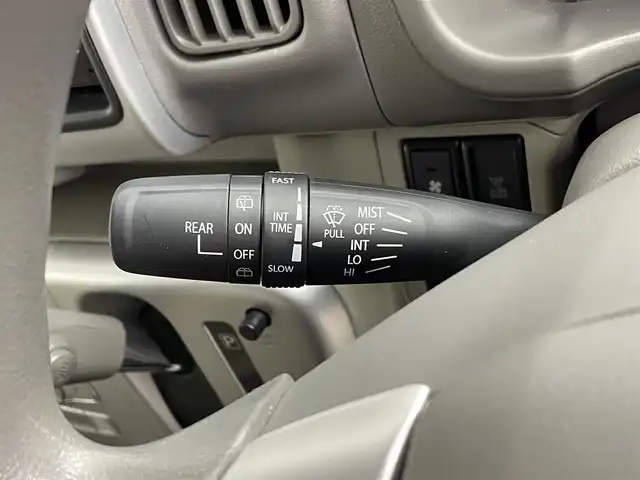 スズキ エブリィ ワゴン PZターボ スペシャル 道央・札幌 2023(令5)年 2.2万km クールカーキPM ・４ＷＤ/・オートステップ/・アルパインディスプレイオーディオ/・BT/USB/HDMI/・レーンキープアシスト/・衝突軽減/・デュアルブレーキサポート/・誤発信抑制機能/・アイドリングストップ/・ＥＴＣ/・シートヒーター/・横滑り防止/・両側パワースライドドア/・オートライト/・LEDヘッドライト/・前後ドラレコ/・全席シートカバー/・コーナーセンサー/・社外フロアマット/・社外アルミホイール