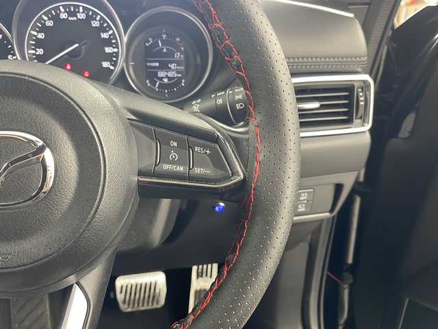 マツダ ＣＸ－８ XD 道央・札幌 2018(平30)年 8.9万km ジェットブラックマイカ ・４WD/・純正ナビ/・Bluetooth/・フルセグTV/・AppleCarPlay/・androidauto/・バックカメラ/・サイドカメラ/・クルーズコントロール/・パーキングセンサー/・アドバンスドスマートシティブレーキサポート/・ブラインドスポットモニタリング/・車線逸脱警報システム/・ツインターボ/・LEDヘッドランプ/・オートライト/・デュアルオートエアコン/・本革巻きステアリング/・ステアリングスイッチ/・ハンドルカバー付/・シートカバー付/・社外19インチアルミホイール/・アドバンストキー/・プッシュボタンスタート/・禁煙車