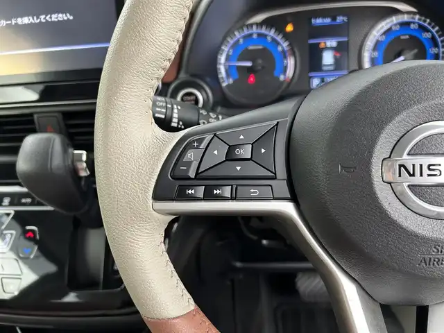 日産 デイズ ボレロ 福岡県 2019(令1)年 1.6万km スパークリングレッドM 純正９型ナビ（フルセグＴＶ）　/アラウンドビューモニター　/ＥＴＣ　/ドラレコ　/コーナーセンサー　/エマージェンシーブレーキ　/レーンキープ　/アイドリングストップ　/セーフティシールドスイッチ　/純正１４インチＡＷ