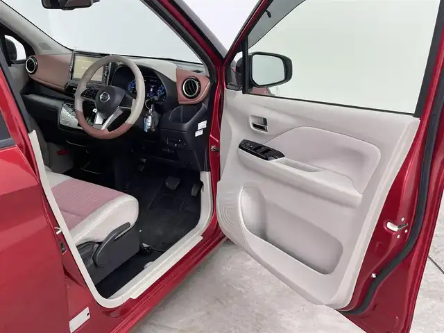 日産 デイズ ボレロ 大分県 2019(令1)年 1.6万km スパークリングレッドM 純正９型ナビ（フルセグＴＶ）　/アラウンドビューモニター　/ＥＴＣ　/ドラレコ　/コーナーセンサー　/エマージェンシーブレーキ　/レーンキープ　/アイドリングストップ　/セーフティシールドスイッチ　/純正１４インチＡＷ