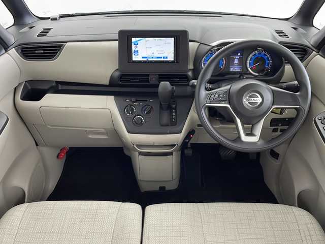 日産 ルークス S 鹿児島県 2022(令4)年 4.9万km ホワイトパール 禁煙車/ETC/ECLIPSEナビ（BT/AM・FM）/エマージェンシーブレーキ/車線逸脱警報/先行車発進お知らせ機能/前後コーナーセンサー/クリアランスソナー/アイドリングストップ/オートライト/ヘッドライトレベライザー/シートリフター/電格ミラー/フロアマット