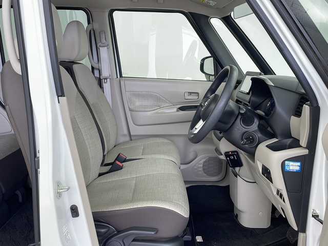 日産 ルークス S 鹿児島県 2022(令4)年 4.9万km ホワイトパール 禁煙車/ETC/ECLIPSEナビ（BT/AM・FM）/エマージェンシーブレーキ/車線逸脱警報/先行車発進お知らせ機能/前後コーナーセンサー/クリアランスソナー/アイドリングストップ/オートライト/ヘッドライトレベライザー/シートリフター/電格ミラー/フロアマット