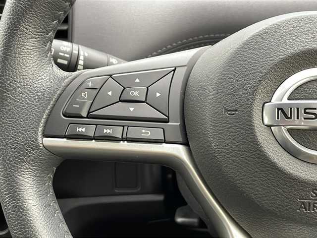 日産 セレナ e－パワー ハイウェイスター V 山形県 2020(令2)年 7.1万km ブリリアントシルバー 禁煙車/セーフティシールド/エマージェンシーブレーキ/レーンディパーチャーウォーニング/ブラインドスポットモニター/アラウンドビューモニター/クルーズコントロール/純正ナビ(CD.DVD.BT)/フルセグ/ハンズフリー両側パワースライドドア/ドライブレコーダー/ETC/プッシュスタート/スマートキーｘ２/LEDヘッドライト