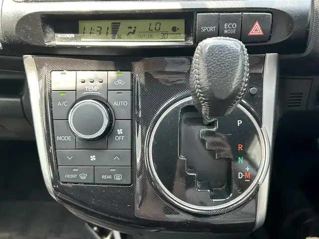 トヨタ ウィッシュ 1．8S 愛知県 2012(平24)年 13.4万km ホワイトパールクリスタルシャイン ワンオーナー/純正SDナビ/(FM/AM/CD/DVD/BT/DS/USB/VTR/ワンセグ)/バックカメラ/4WD/エンジンスターター/デジタルインナーミラー/パドルシフト/HIDヘッドライト/フォグランプ/純正AW15インチ/電動格納ミラー/アイドリングストップ/純正フロアマット/ETC/プッシュスタート/スマートキー・スペアキー１本/ステアリングリモコン/ABS/保証書