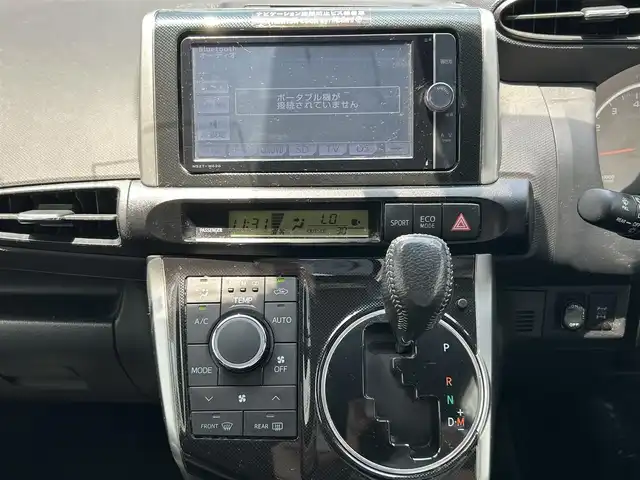トヨタ ウィッシュ 1．8S 愛知県 2012(平24)年 13.4万km ホワイトパールクリスタルシャイン ワンオーナー/純正SDナビ/(FM/AM/CD/DVD/BT/DS/USB/VTR/ワンセグ)/バックカメラ/4WD/エンジンスターター/デジタルインナーミラー/パドルシフト/HIDヘッドライト/フォグランプ/純正AW15インチ/電動格納ミラー/アイドリングストップ/純正フロアマット/ETC/プッシュスタート/スマートキー・スペアキー１本/ステアリングリモコン/ABS/保証書