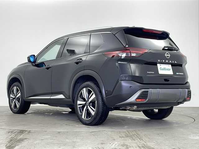 日産 エクストレイル G e－4ORCE 鹿児島県 2024(令6)年 0.4万km ダイヤモンドブラック 純正メーカーナビ/（BT/フルセグTV）/ワンオーナー/プロパイロット/アラウンドビューモニター/オートパーク機能/ヘッドアップディスプレイ/デジタルインナーミラー/ワイヤレス充電/パワーテールゲート/ドライブレコーダー(前後)/ブラインドスポットモニター/カプロンシート/シートヒーター/純正フロアマット